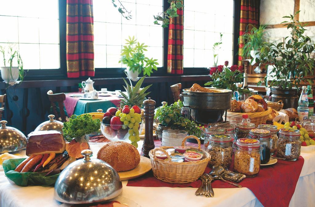 Hotel-Gasthof Zum Weyssen Roessle Schiltach Buitenkant foto