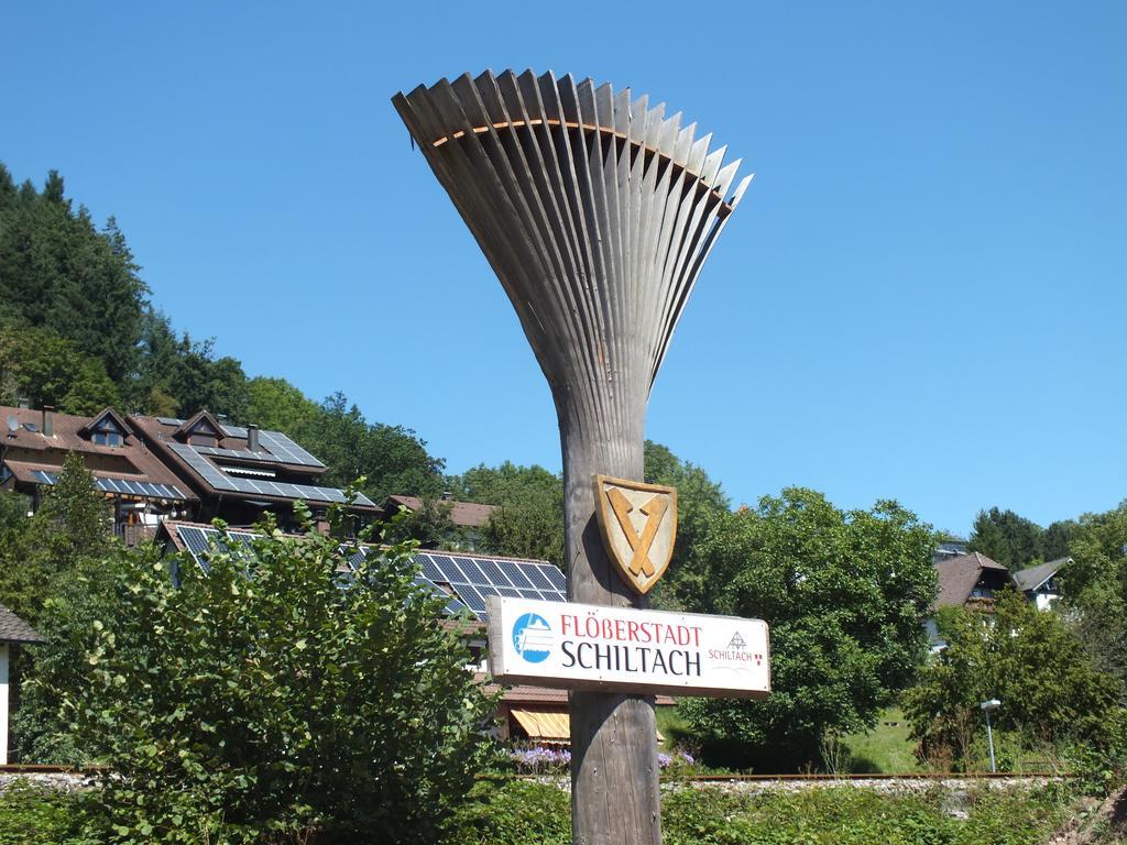 Hotel-Gasthof Zum Weyssen Roessle Schiltach Buitenkant foto