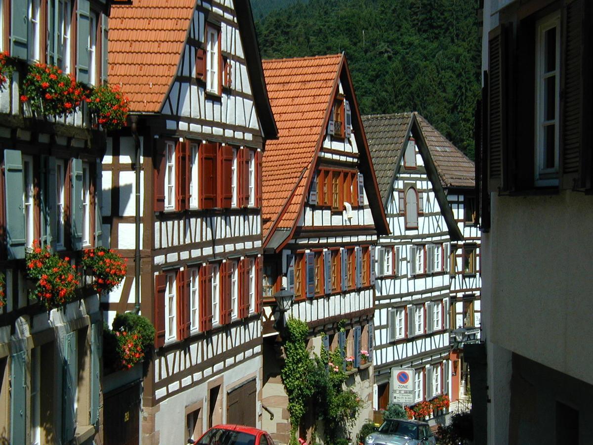 Hotel-Gasthof Zum Weyssen Rossle Schiltach Buitenkant foto