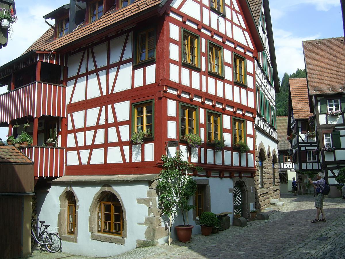 Hotel-Gasthof Zum Weyssen Roessle Schiltach Buitenkant foto